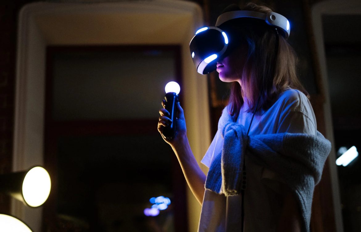 Digital Delights: Immersive Escapes in Gaming and Virtual Realities