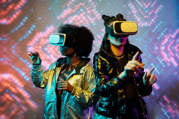 Immersive Experiences: The Future of Virtual Reality in Entertainment
